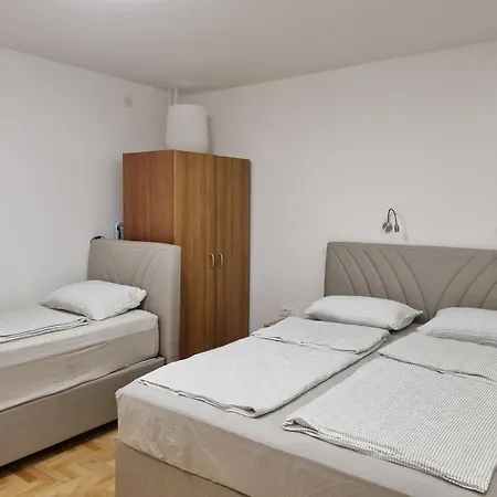 Apartman Palada *
